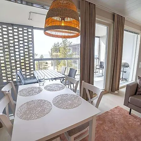 Rantakallan Jaekaelaehovi 4*